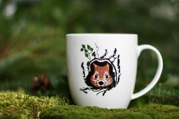 Kubek Wiewiórka w dziupli 380 ml (brązowa)